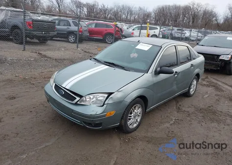 2005 Ford Focus Zx4 из США, поврежденный, VIN 1FAHP34N15W164518